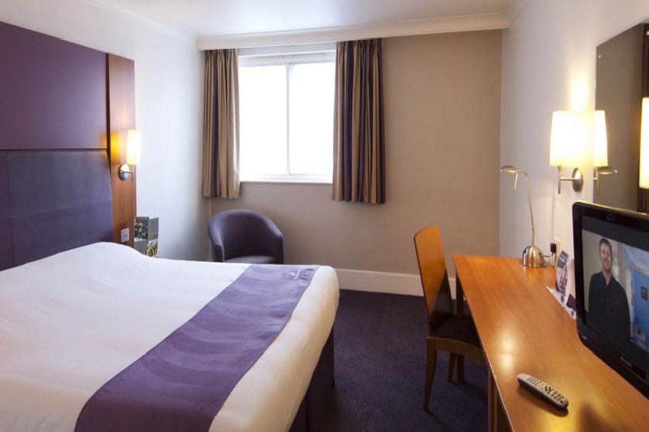 Premier Inn Manchester City Centre Exterior foto